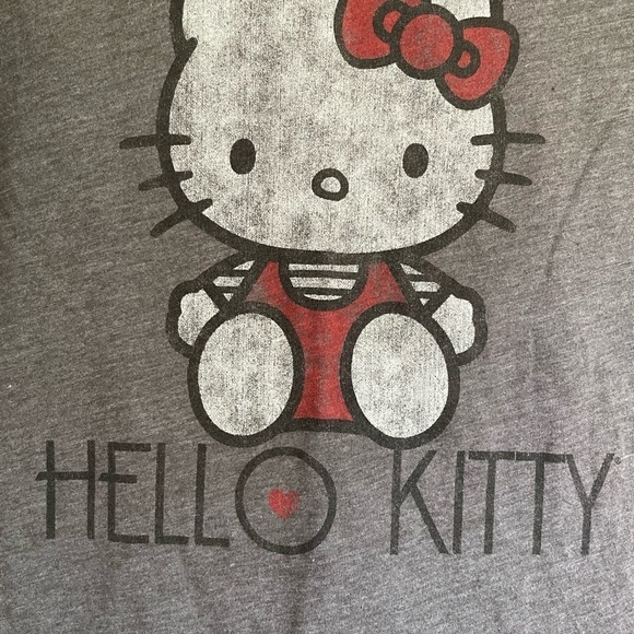 Y2K 3 baby tee bundle hello kitty, family guy, ninja. - Picture 4 of 16